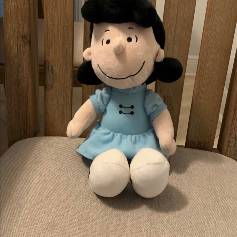 Peanuts Lucy